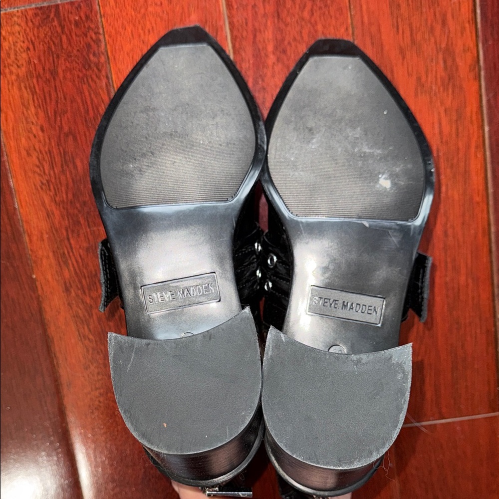 Steve Madden Black Studded Cutout Ankle Boots - Picture 5 of 8
